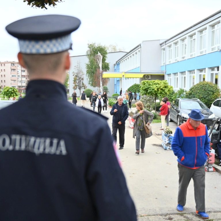 MUP RS: Više dojava o bombama u školama u Banjaluci