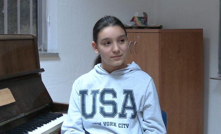 Priče ljudi iz Novog – Maja Umićević, počela pjevati sa tri godine