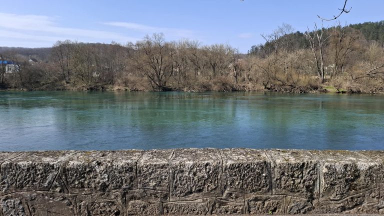 Narandžasto upozorenje zbog jakog juga i padavina
