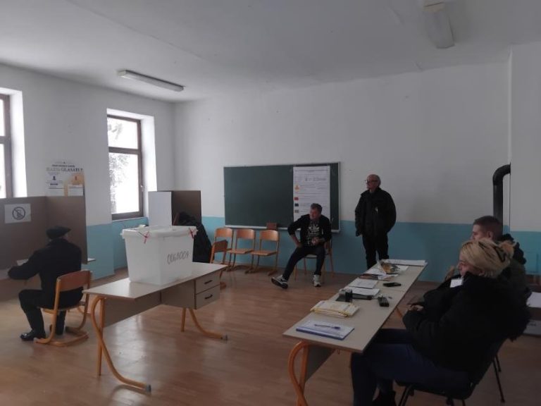 OIK Krupa na Uni: Blanuša osvoji 170, Karan 123 glasa