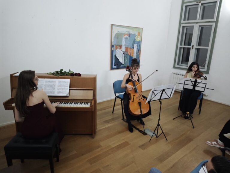 Klavirski trio održao koncert u vijećnici